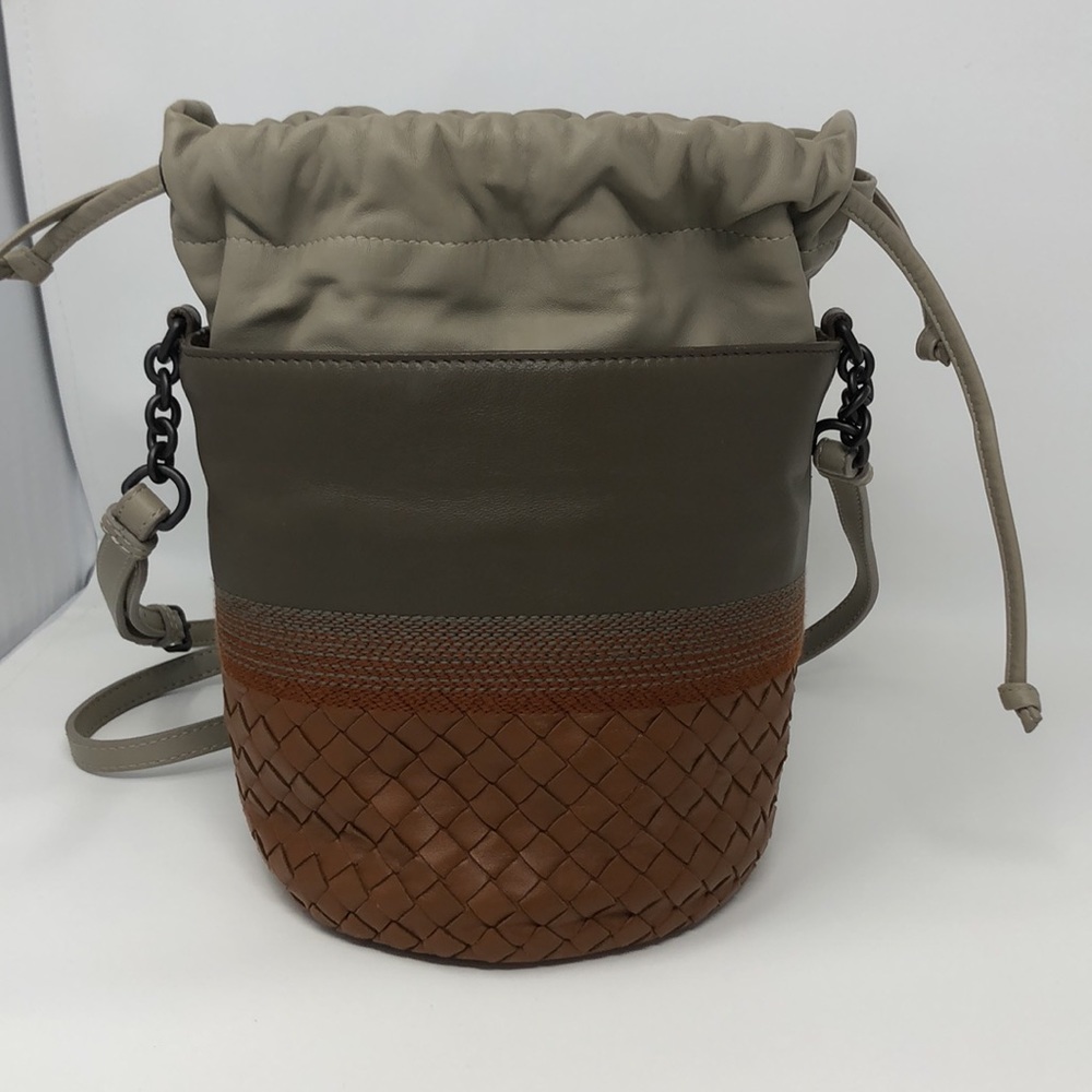 Bottega Veneta Crossbody Bucket Bag - Picture 7 of 7